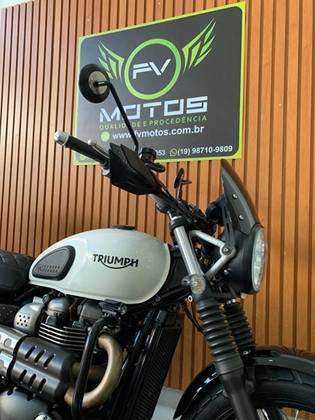 TRIUMPH STREET SCRAMBLER 